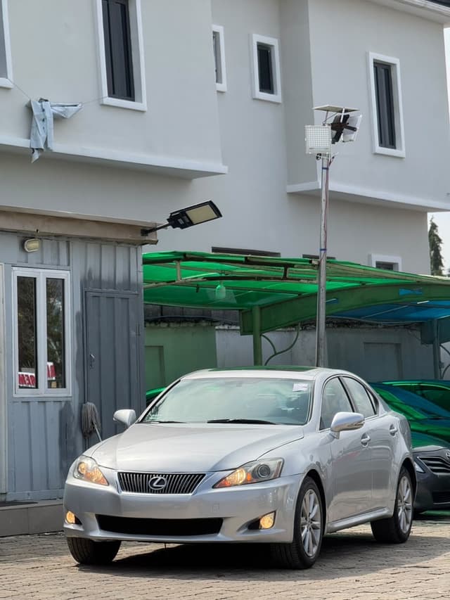 Lexus IS250 2011 model